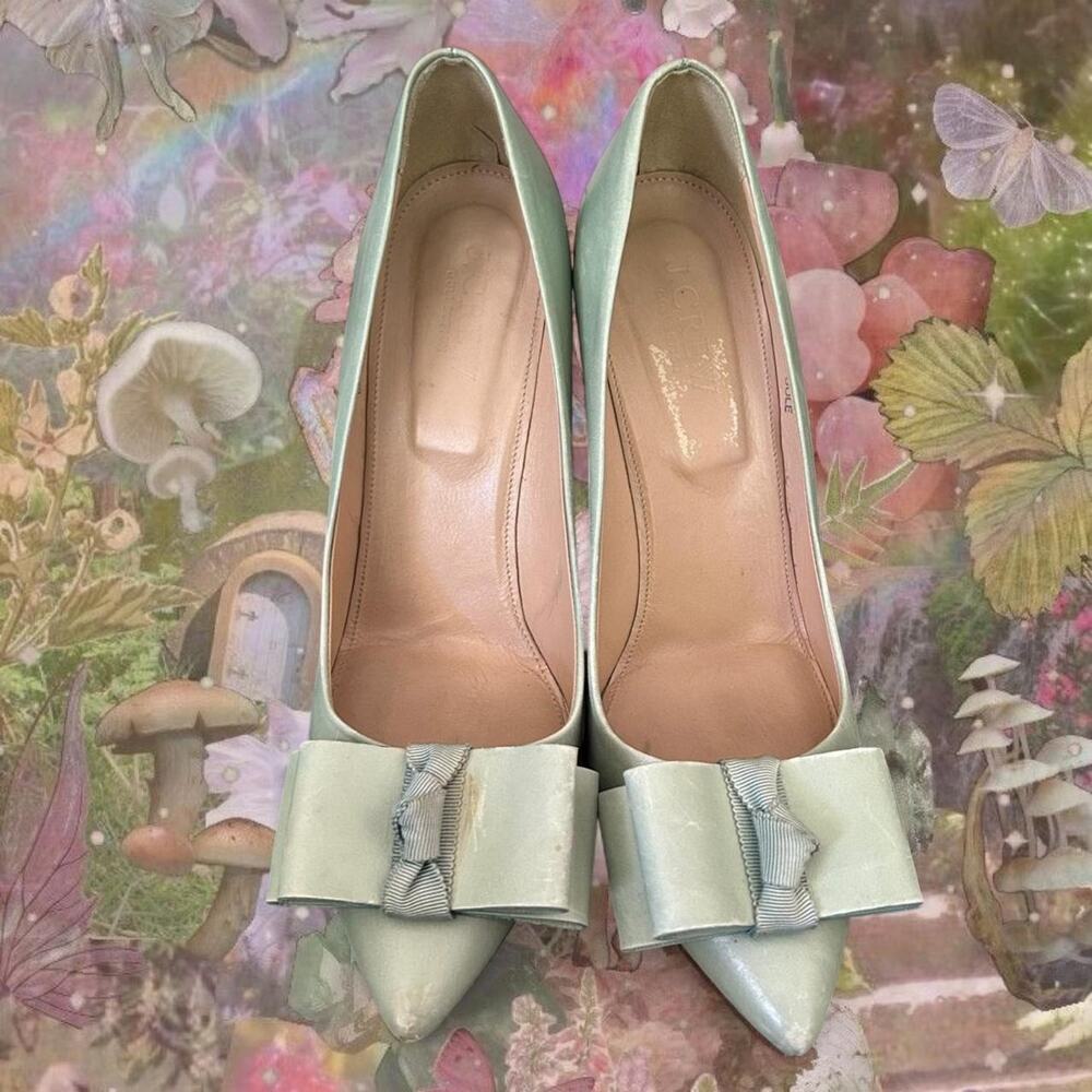 Jcrew pastel mint green leather bow heels with a pointed toe